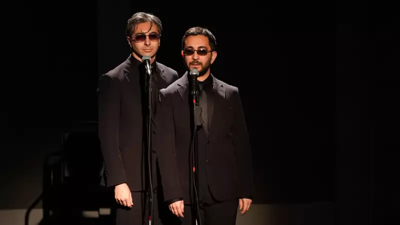 Kara Komedi Oyunu 'Eşik' İzleyiciyi Kendi Hikayesiyle Yüzleşmeye Davet Ediyor