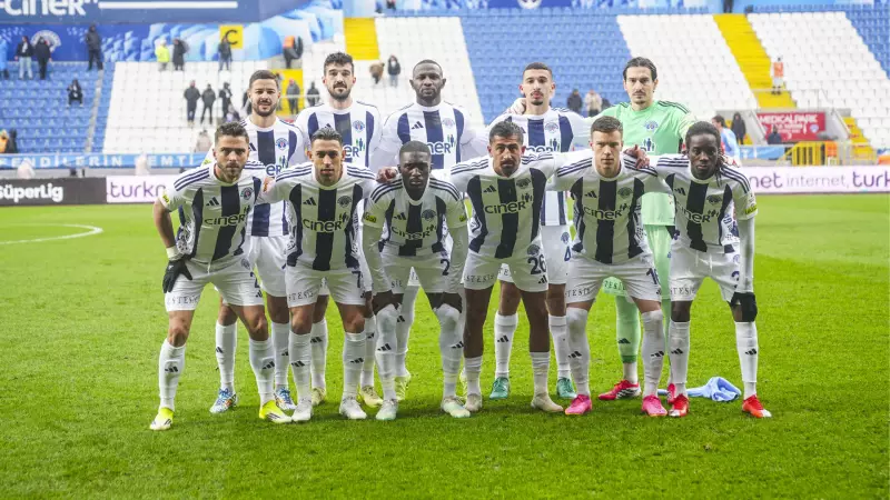 Kasımpaşa'nın Yıldız Transferleri İlk Kez Formayı Giyip Sahaya Çıktı