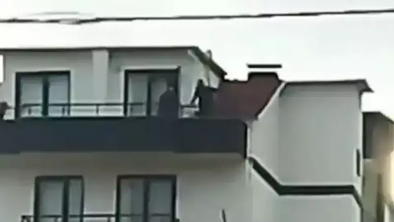 Kocaeli'de FETÖ/PDY Üyesi İhraç Üsteğmen Çatıda Yakalandı