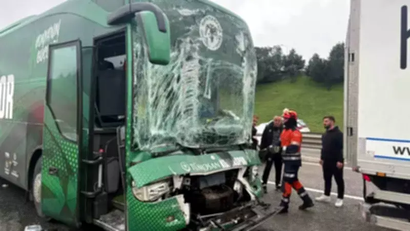 Konyaspor U19 Takım Otobüsü TEM'de Tır ile Çarpıştı: Sağlık Durumları İyi