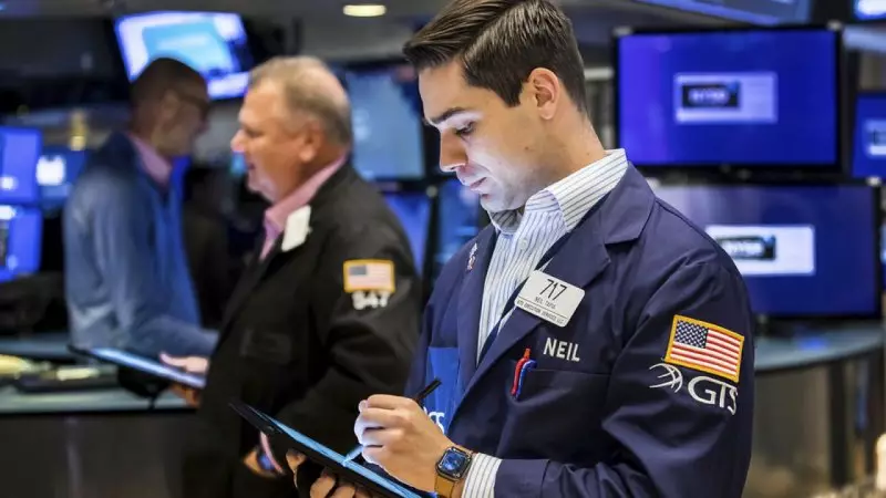 Küresel Piyasalar Haftaya Negatif Seyirle Başladı: Riskler ve Fırsatlar