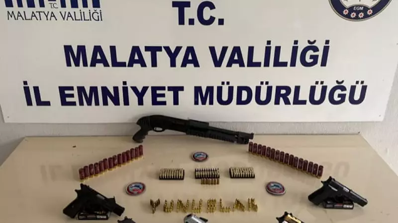 Malatya'da 6 Ruhsatsız Silah Ele Geçirildi, 2 Şüpheli Yakalandı