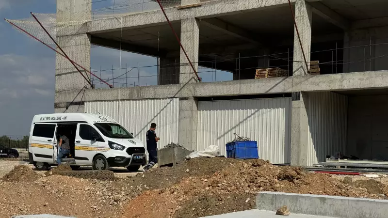 Manisa'da Altyapı Çalışmasında Göçük: İşçi Kurtarıldı