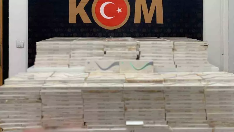 Mardin'de Tırlarda 7 Bin Paket Kaçak Sigara Ele Geçirildi