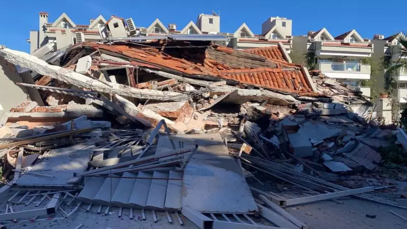 Marmaris'te Güçlendirme Çalışması Yapılan Otel Çöktü: Can Kaybı Yok