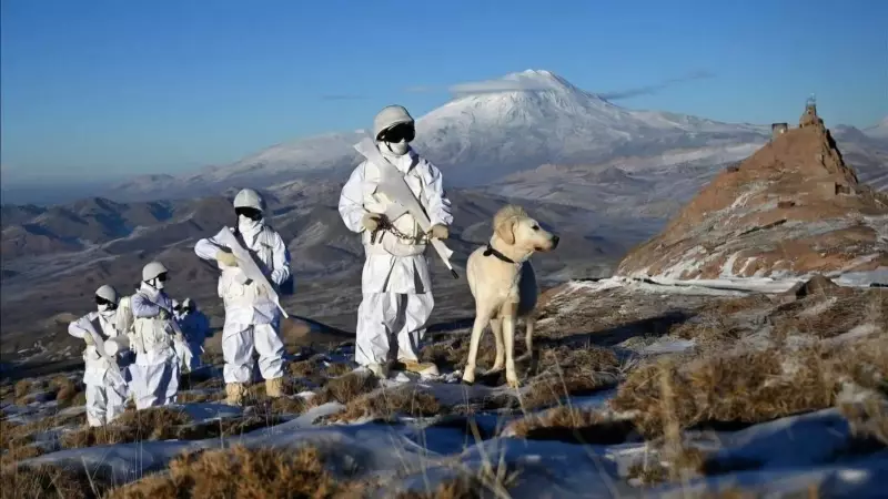 Mehmetçik, Karlı Dağlarda Zorlu Kış Şartlarında Devriye Görevinde