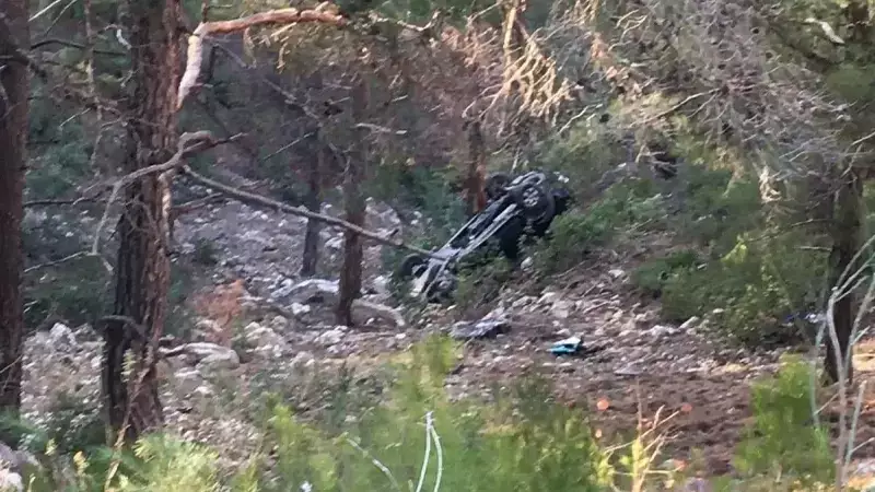 Mersin'de 14 Yaşındaki Çocuk Babasının Otomobiliyle Uçuruma Yuvarlandı