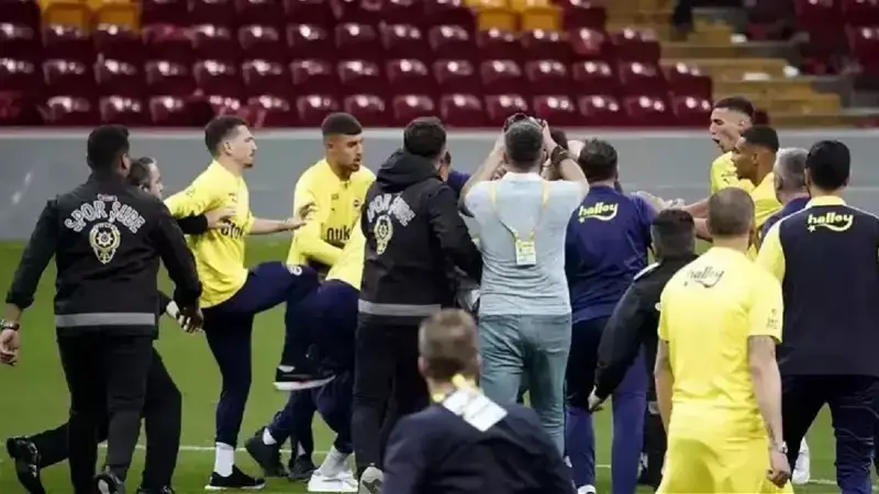 Mert Hakan Yandaş ve Jayden Oosterwolde'ye Hapis Cezası