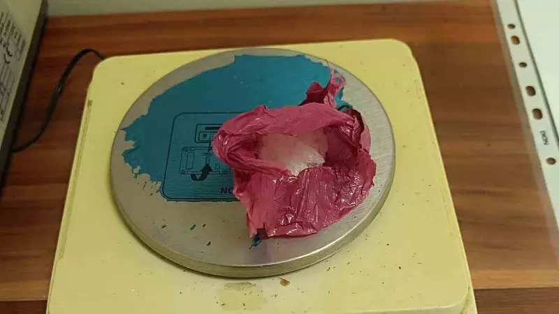 Muş'ta Metamfetamin Operasyonu: 4,93 Gram Ele Geçirildi