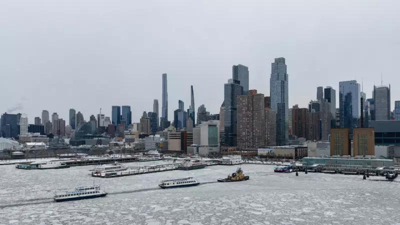 New York'ta Tarihi Soğuklar: Hudson Nehri Dondu, 30 Can Kaybı