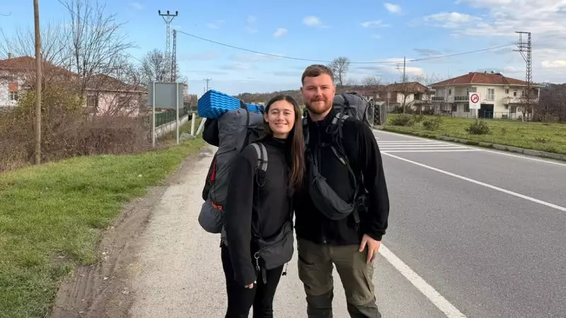 İngiltere'den Vietnam'a Yürüyerek Giden İki Gezgin Samsun'da Misafir Edildi