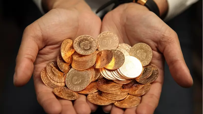 Ons Altın Fed Öncesi Rekor Kırdı: Gram Altın 7.340 TL'ye Yükseldi