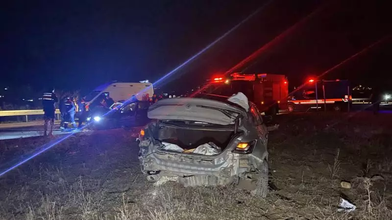 Çorum'da İki Otomobil Çarpıştı: 8 Kişi Yaralandı