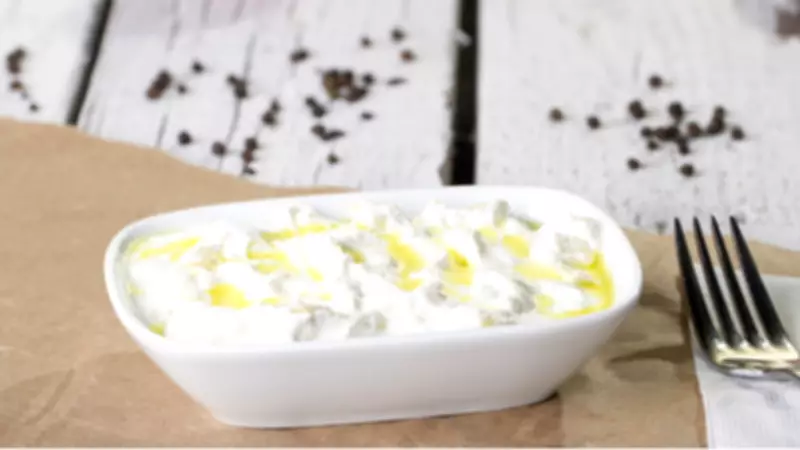 Patlıcanlı Haydari Tarifi: Köz Patlıcanın İsli Lezzeti Yoğurtla Buluşuyor