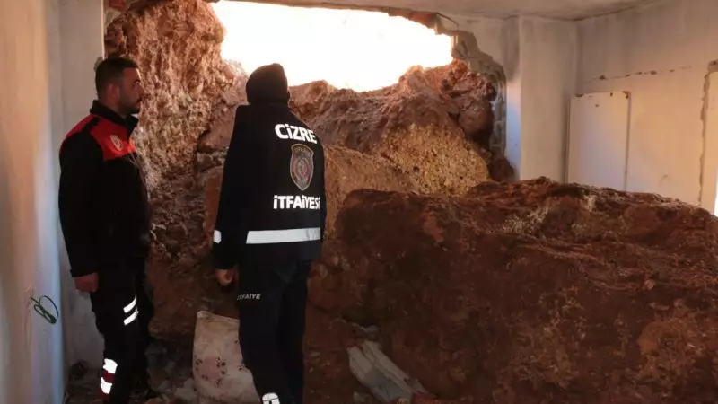 Şırnak'ta Heyelan: Dev Kayalar Evin Üzerine Düştü, 5 Kişilik Aile Son Anda Kurtuldu