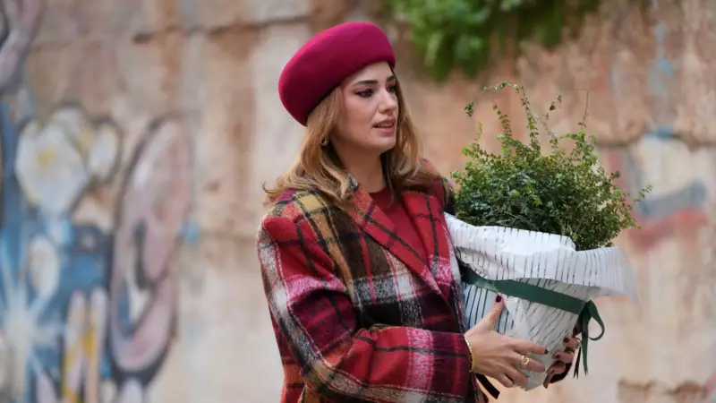 Rüya Gibi 7. Bölüm İzle: Gizemli Patron Ortaya Çıkıyor, Pelin Vazgeçmiyor!