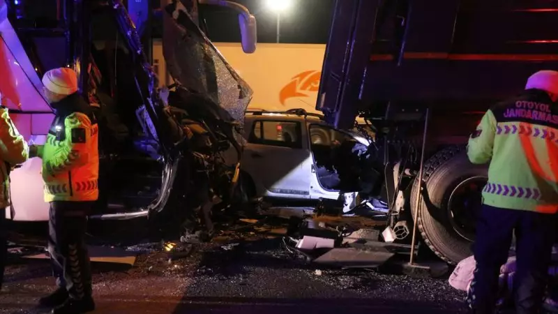 Sakarya'da Zincirleme Kazada Hayatını Kaybeden Genç, 5 Ay Önce Evlenmişti