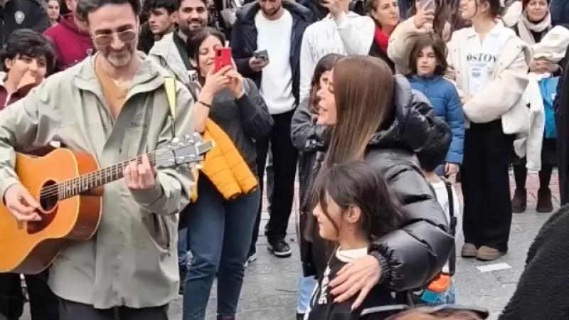 Simge Sağın Galata Sokaklarında Konser Provası Yaptı, Hayranlarıyla Buluştu