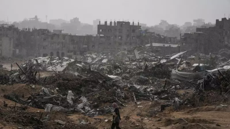 İsrail Gazze'de Hava ve Topçu Saldırılarını Sürdürüyor: 71 Bin Can Kaybı