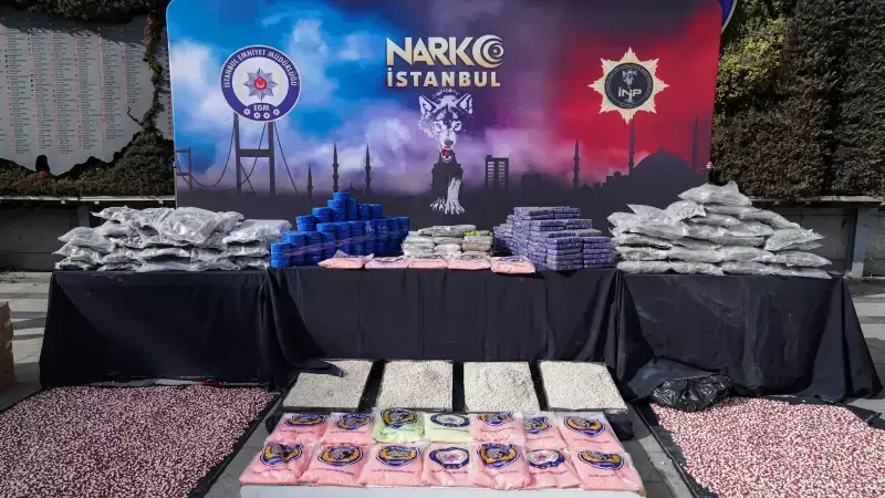 İstanbul'da Dev Uyuşturucu Operasyonu: 39 Şüpheli Yakalandı, Tonlarca Madde Ele Geçirildi