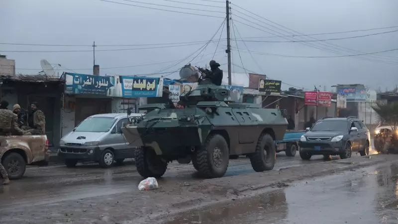 Suriye Ordusu, YPG/SDG ile Anlaşma Kapsamında Rakka'dan Sınıra Toprakları Devralıyor
