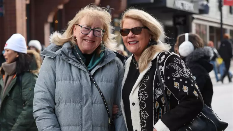 Taylor Swift ve Travis Kelce'nin Anneleri Dünür Olarak Yakınlaştı