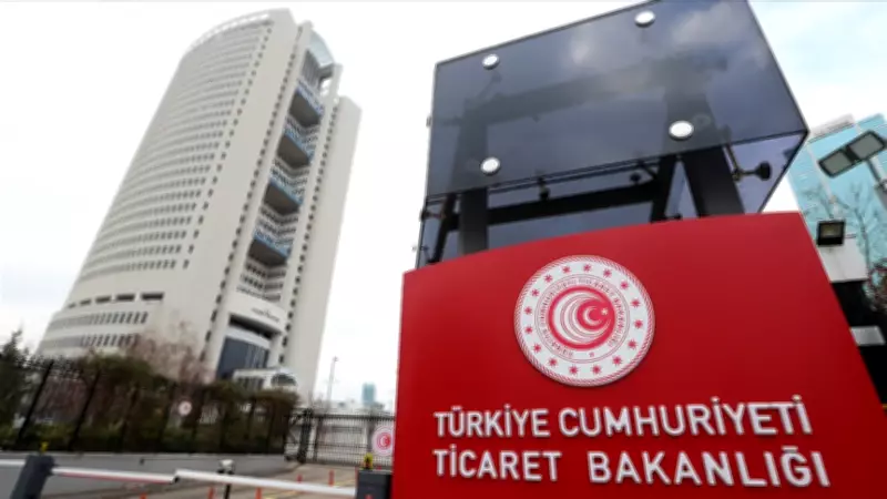 Ticaret Bakanlığı'ndan Fiyat Etiketi Yönetmeliğinde Devrim Gibi Değişiklik: Zorunlu Servis Ücreti Yasaklandı