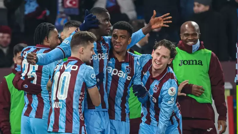 Trabzonspor, Kasımpaşa'yı 2-1 Mağlup Etti, Zirveye Yaklaştı