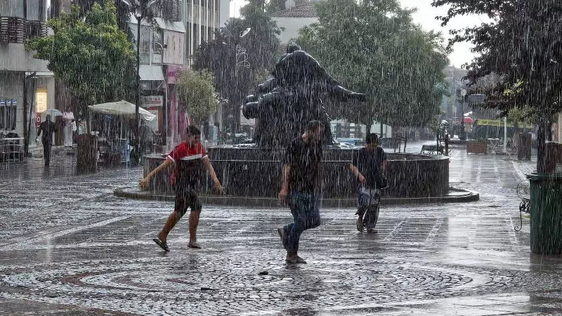 Trakya'ya Sağanak Uyarısı: 30-60 kg/m2 Yağış Bekleniyor