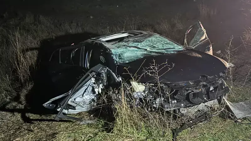 Uşak Eşme'de Otomobilin Şarampole Devrilmesi Sonucu 1 Kişi Hayatını Kaybetti, 3 Kişi Yaralandı