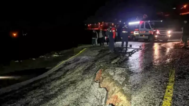 Uşak'ta Sağanak Yağış Yolu Çökertti, Alternatif Güzergah Çalışması Başlatıldı