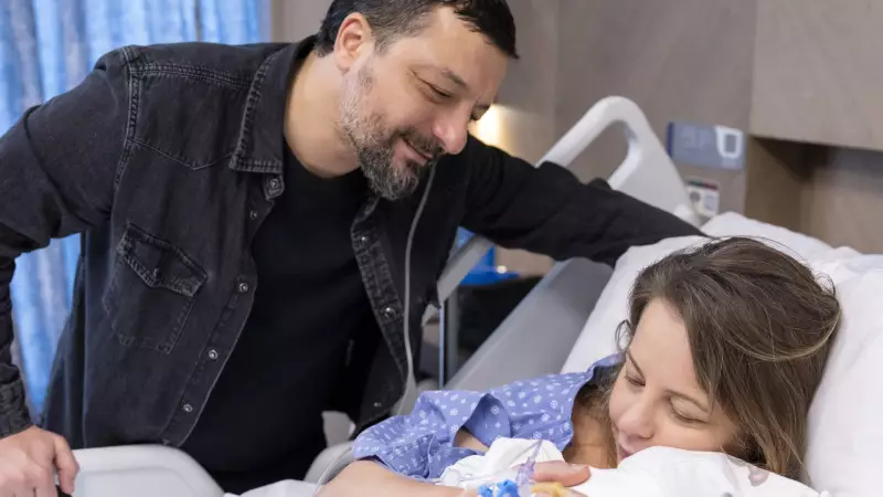 Vildan Atasever ile Mehmet Erdem İlk Bebeklerini Kucakladı: Ali Kemal Dünyaya Geldi