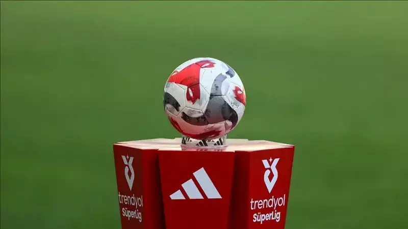 Yapay Zeka 2025-2026 Süper Lig Tablosunu Açıkladı: Galatasaray Şampiyon