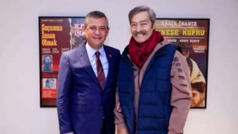 Özgür Özel, Tedavi Gören Kadir İnanır'ı Ziyaret Etti