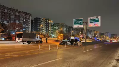 Ankara'da Feci Kaza: Otomobil Bariyere ve Minibüse Çarptı, 1 Ölü