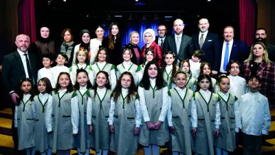 Emine Erdoğan, Üsküdar'daki Palet Türk Müziği İlkokulu'nu Ziyaret Etti