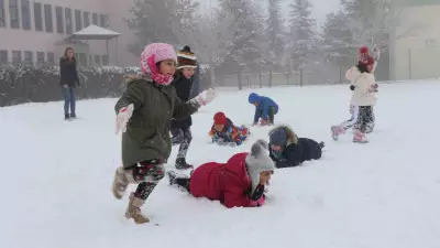 Van'ın Çatak İlçesinde Kar Tatili: 6 Ocak'ta Eğitime Ara Verildi