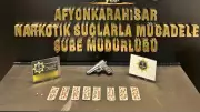 Afyonkarahisar'da Narkotik Operasyonu: 114 Hap ve Tabanca Ele Geçirildi