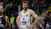 Fenerbahçe Beko, EuroLeague'de Virtus Bologna'yı Deplasmanda 85-80 Mağlup Etti