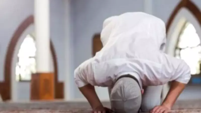 19 Şubat 2026 Teravih Saatleri: İstanbul, Ankara, İzmir ve Bursa'da Namaz Vakitleri