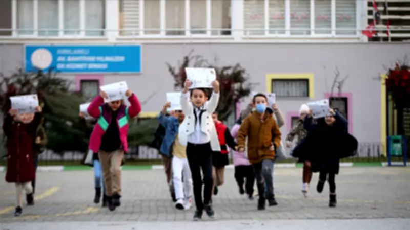 2026 İkinci Ara Tatil Tarihleri Belli Oldu: Ramazan Bayramı ile Birleşiyor