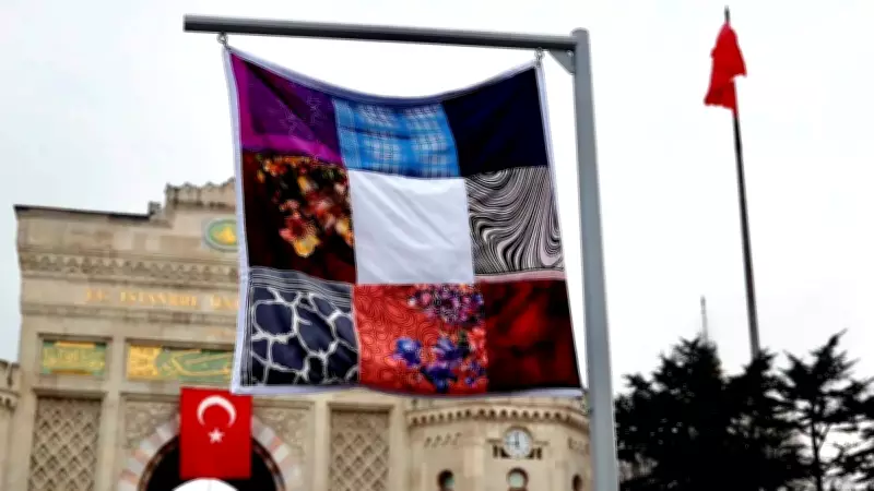 28 Şubat'ın Hafızası Beyazıt Meydanı'nda Başörtüleriyle Canlandırıldı