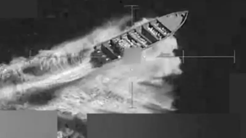 ABD, Doğu Pasifik'te Uyuşturucu Teknesini Vurdu: 3 Kişi Hayatını Kaybetti