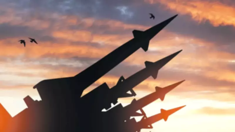 ABD, Katar ve Bahreyn'deki Üslerini Boşaltıyor: İran Gerilimi Tırmanıyor