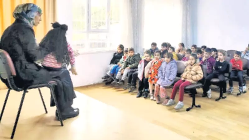 Adana'da Bir Vantrolog, Gazze'de Hayatını Kaybeden Rim'in Hikayesini Kuklasıyla Anlatıyor