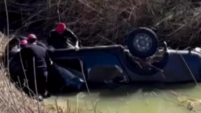 Adana'da Dereye Devrilen Kamyonette 65 Yaşındaki Sürücü Hayatını Kaybetti