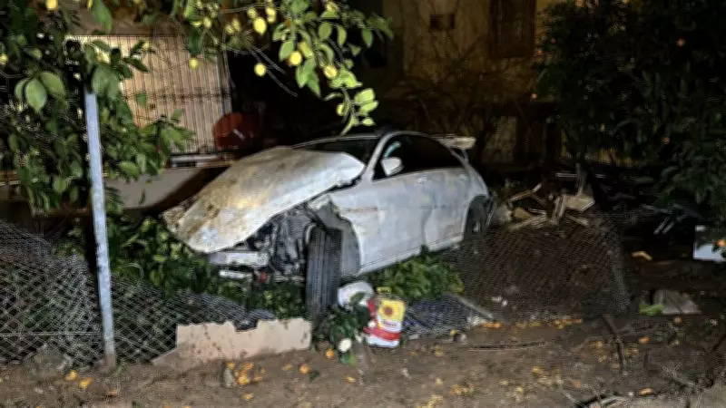 Adana'da Otomobil Şarampole Devrildi: Genç Sürücü Hayatını Kaybetti, Annesi Yaralandı