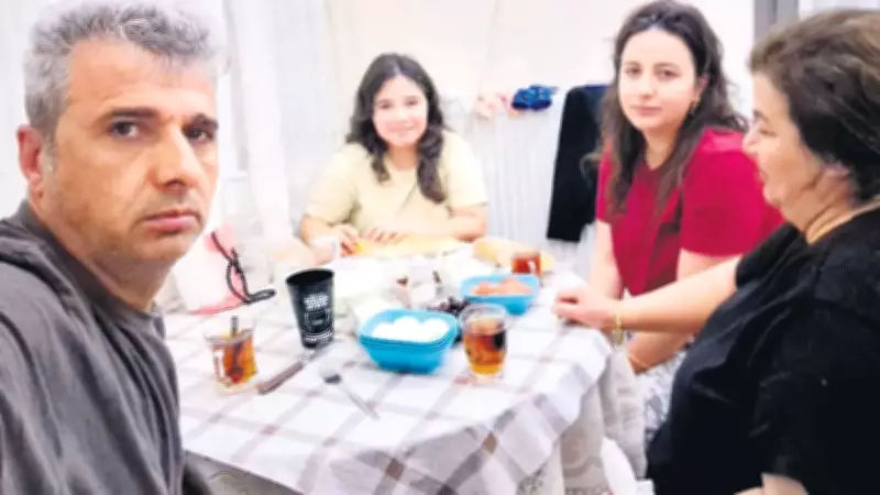 Adıyaman'da Depremzede Aile Yeni Yuvasında İlk Sahurunu Yaptı