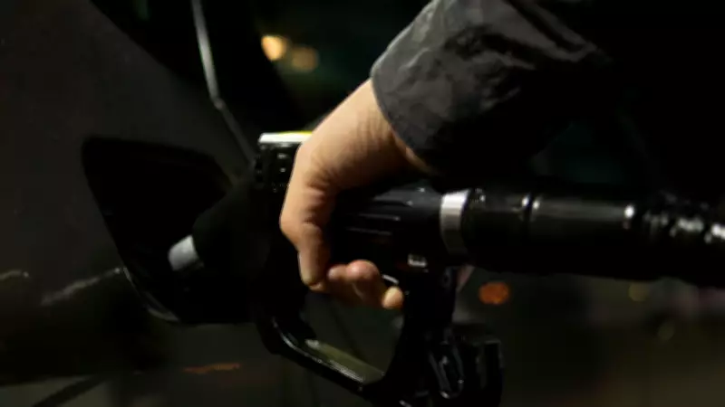 Akaryakıta Peş Peşe Zam: Benzine 1 Lira 7 Kuruş Zam Bekleniyor!