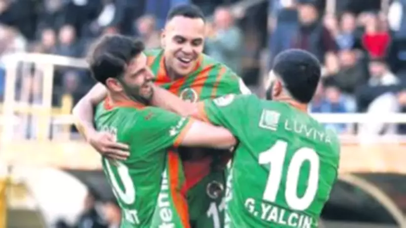 Alanyaspor, Konyaspor'u 2-1 Mağlup Ederek Önemli Galibiyet Aldı